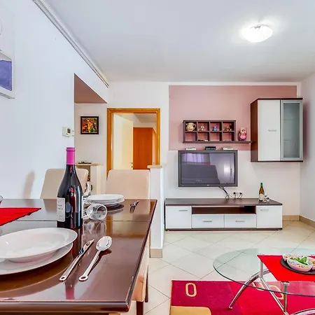 Two Bedroom Potok Apartment *