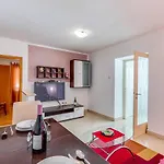 Two Bedroom Potok Lejlighed *
