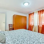 Two Bedroom Potok Daire *
