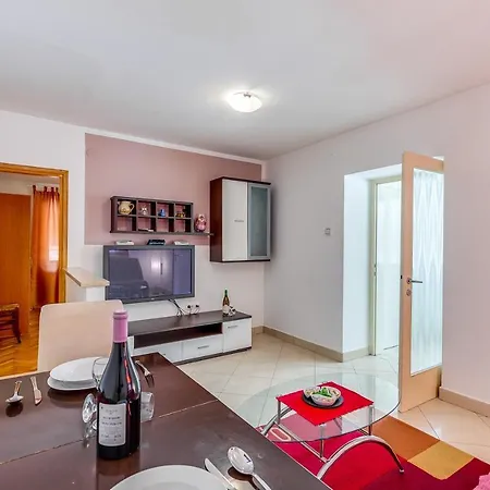 Two Bedroom Potok Daire *